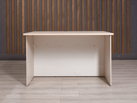 Стол прямоугольный ДСП Дуб Россия