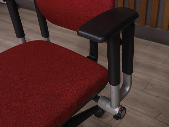 Офисное кресло Steelcase Ткань Бордовый США