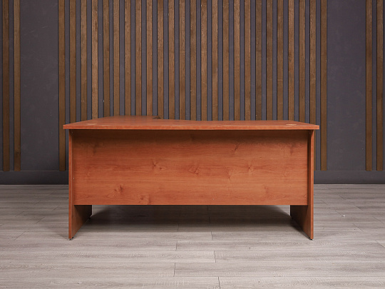 Стол с тумбой ДСП Орех Россия