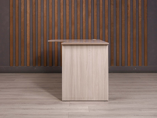 Стол эргономичный ДСП Ясень шимо Россия