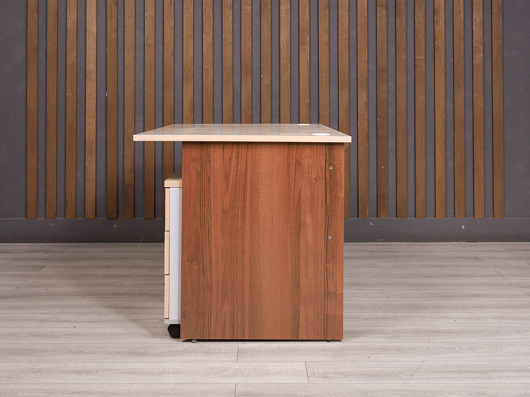 Стол с тумбой ДСП Дуб Россия (21561-24035)