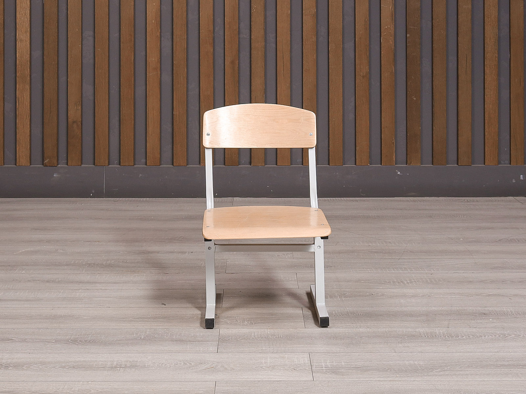 Офисный стул ДСП Бук Россия (3453-23105)