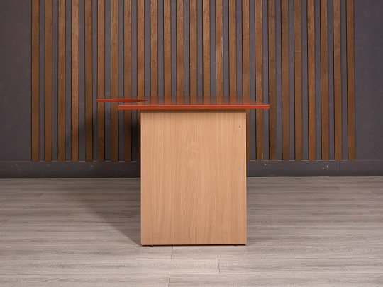 Стол эргономичный ДСП Венге Россия