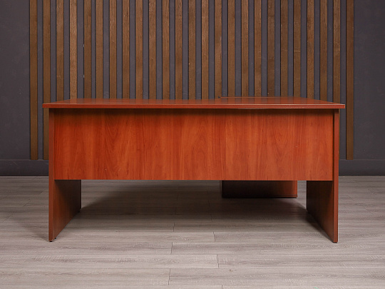 Стол с тумбой ДСП Вишня Россия