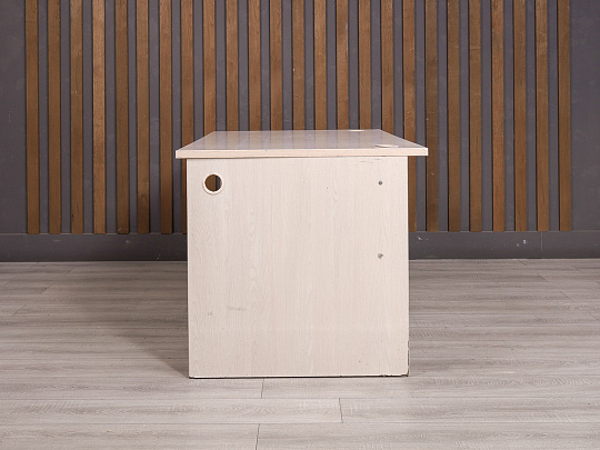 Стол прямоугольный ДСП Дуб Россия