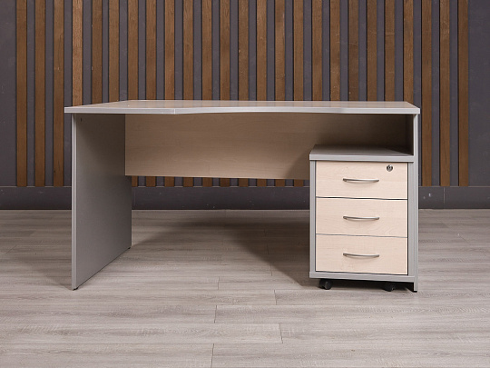 Стол с тумбой ДСП Дуб Россия