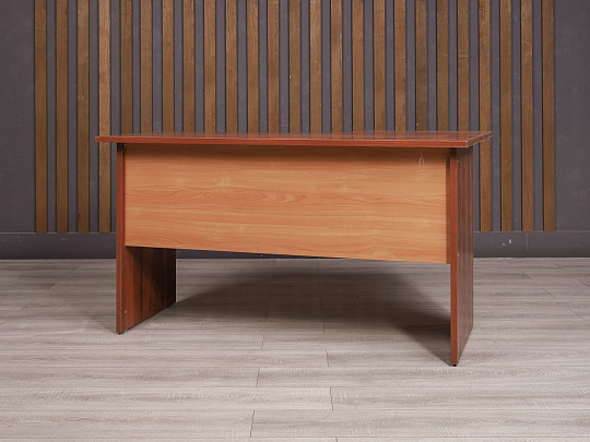 Стол эргономичный ДСП Орех Россия