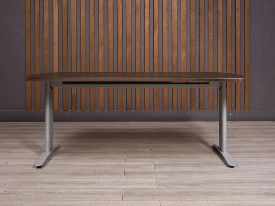 Стол прямоугольный Berlin ДСП Орех Россия