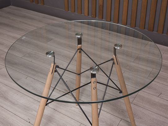 Журнальный столик Eames DSW Стекло Орех Россия