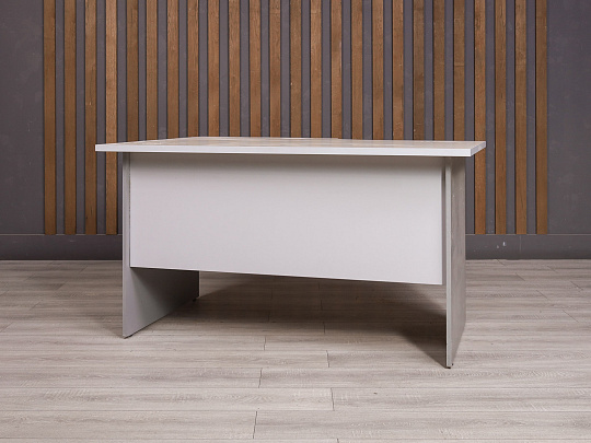 Стол эргономичный ДСП Дуб Россия