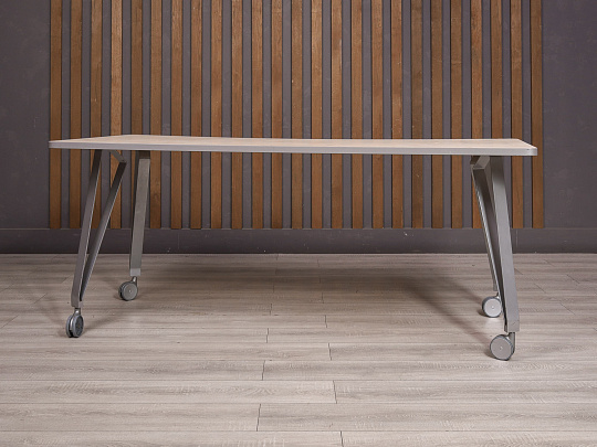 Стол прямоугольный ДСП Дуб Россия