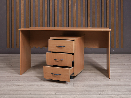 Стол с тумбой ДСП Клен Россия