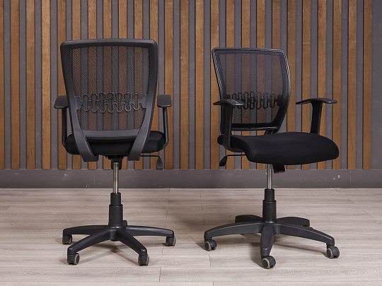 Офисное кресло Ткань Чёрный Россия