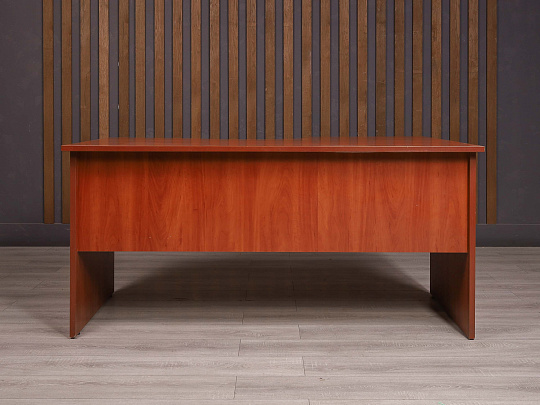 Стол эргономичный ДСП Вишня Россия