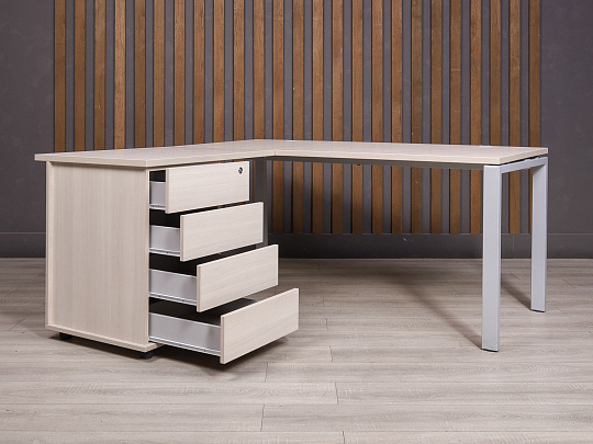 Стол с тумбой ДСП Дуб Россия