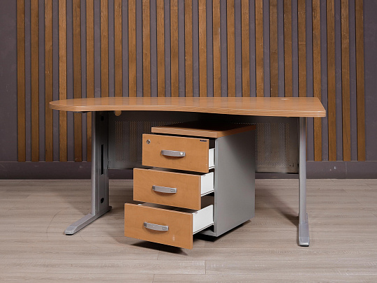 Стол с тумбой Berlin ДСП Ольха Россия