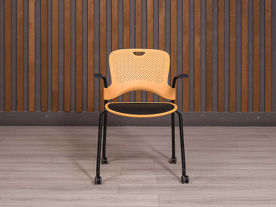 Офисный стул Herman Miller Пластик Жёлтый США