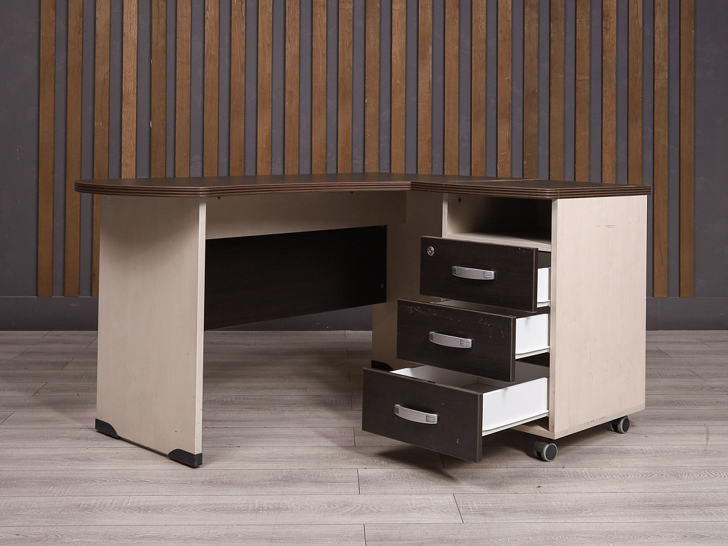 Стол с тумбой Berlin ДСП Венге Россия (21541-02105)