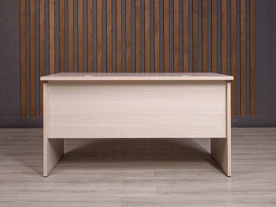 Стол прямоугольный ДСП Дуб Россия