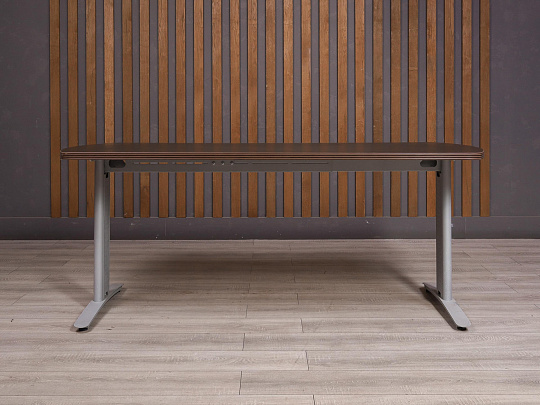 Стол прямоугольный Berlin ДСП Орех Россия