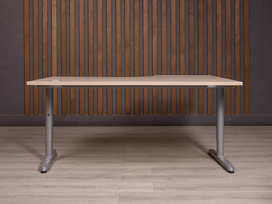 Стол угловой ДСП Ясень шимо Россия