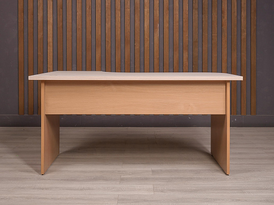 Стол эргономичный ДСП Дуб Россия