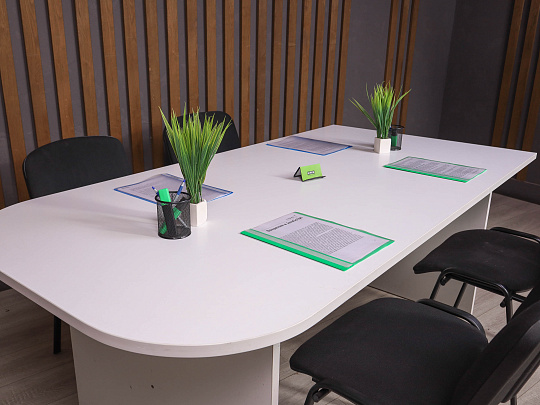 Стол для переговоров ДСП Белый Россия