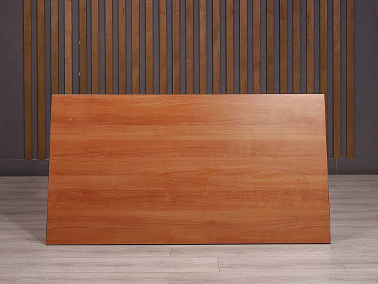 Стол прямоугольный ДСП Орех Россия