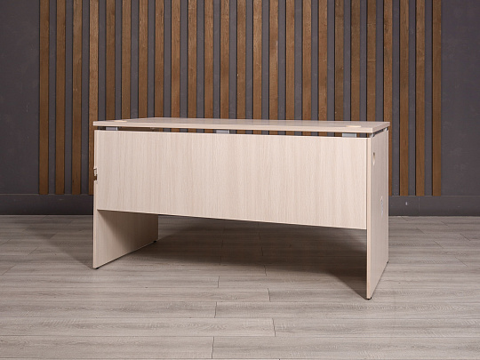 Стол прямоугольный ДСП Дуб Россия