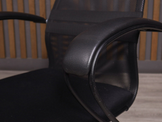 Офисное кресло Metta Соло Ткань Чёрный Россия