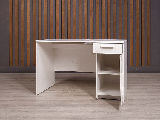 Стол с тумбой ДСП Белый Россия