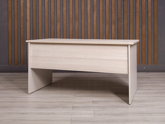 Стол прямоугольный ДСП Дуб Россия